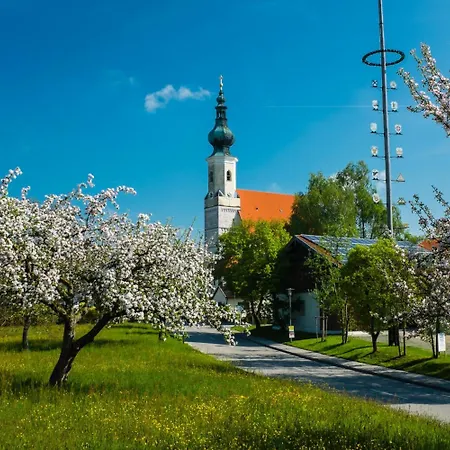 Ξενοδοχείο Klostergasthof Raitenhaslach 4*