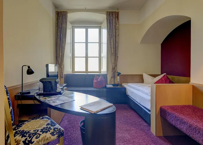 Hotel Klostergasthof Raitenhaslach 4*