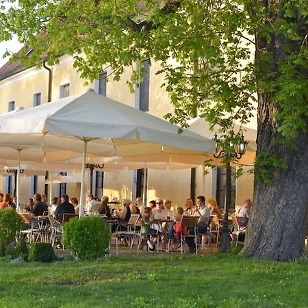 Hotel Klostergasthof Raitenhaslach 4*