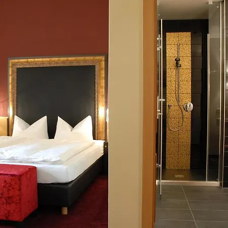Hotel Klostergasthof Raitenhaslach 4*