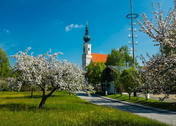 Hotel Klostergasthof Raitenhaslach 4*
