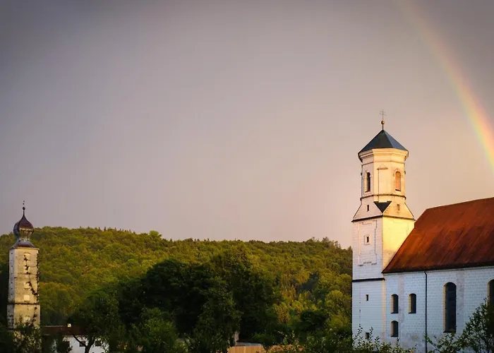 Klostergasthof Raitenhaslach Hotel